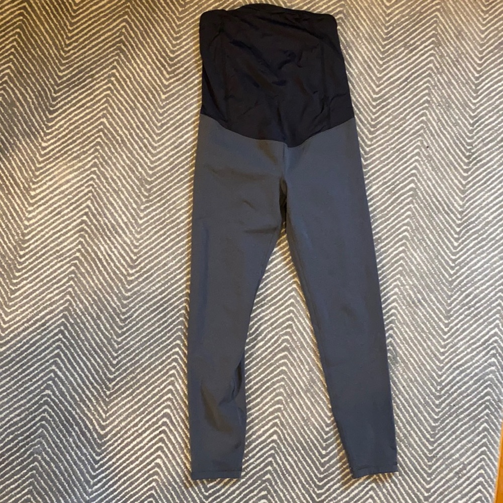 Isabel Maternity gray crossover full panel leggings